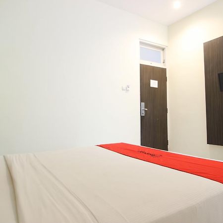 Reddoorz Plus Near Keraton Yogyakarta 2 Hotell Exteriör bild