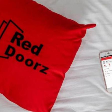 Reddoorz Plus Near Keraton Yogyakarta 2 Hotell Exteriör bild