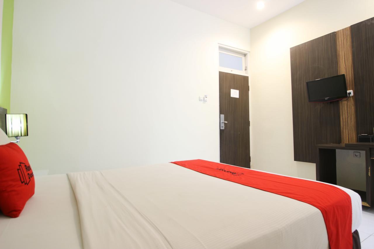 Reddoorz Plus Near Keraton Yogyakarta 2 Hotell Exteriör bild