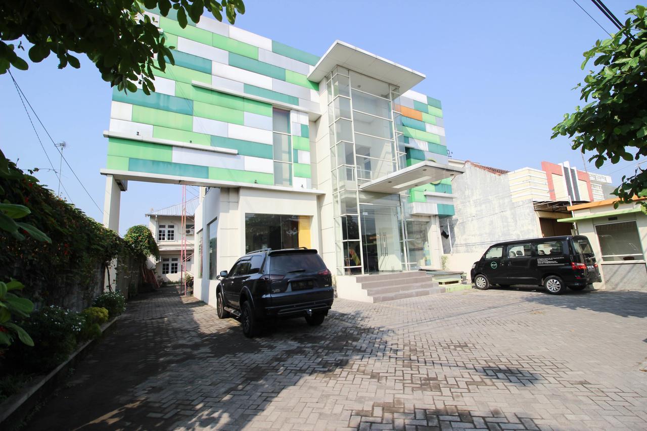 Reddoorz Plus Near Keraton Yogyakarta 2 Exteriör bild