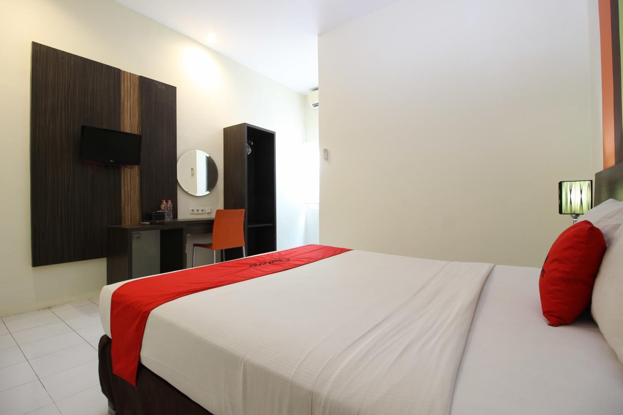 Reddoorz Plus Near Keraton Yogyakarta 2 Hotell Exteriör bild